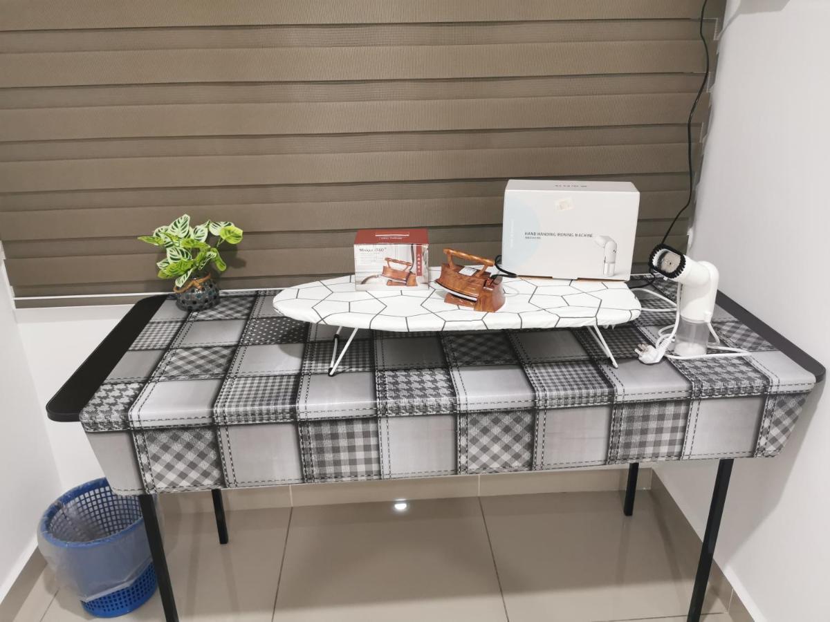 Coco Homestay 旅人の家@The Venus Sitiawan Perak Extérieur photo