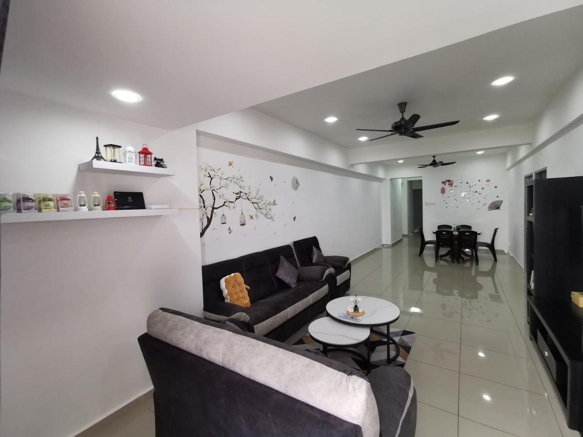 Coco Homestay 旅人の家@The Venus Sitiawan Perak Extérieur photo