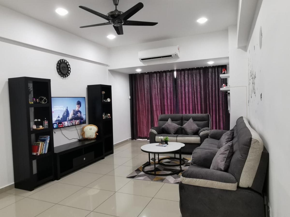 Coco Homestay 旅人の家@The Venus Sitiawan Perak Extérieur photo