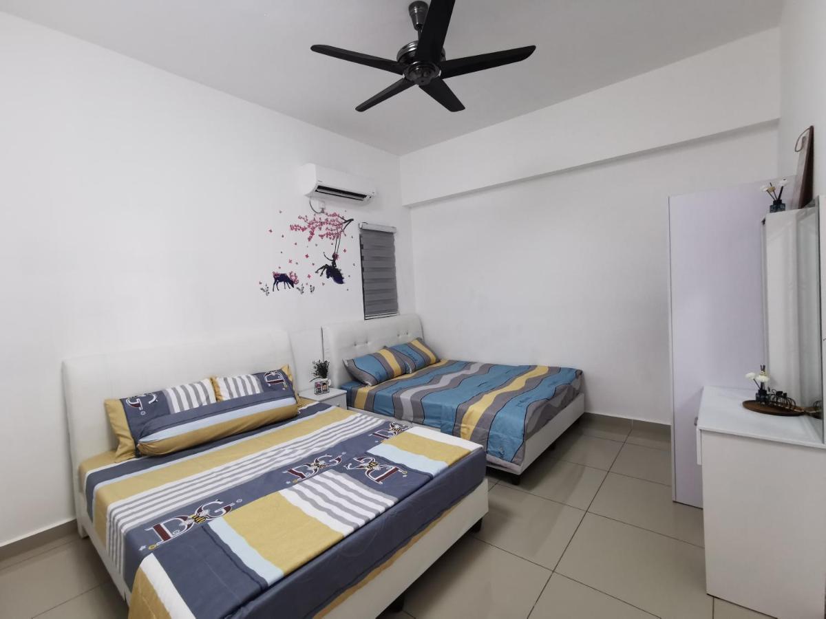 Coco Homestay 旅人の家@The Venus Sitiawan Perak Extérieur photo