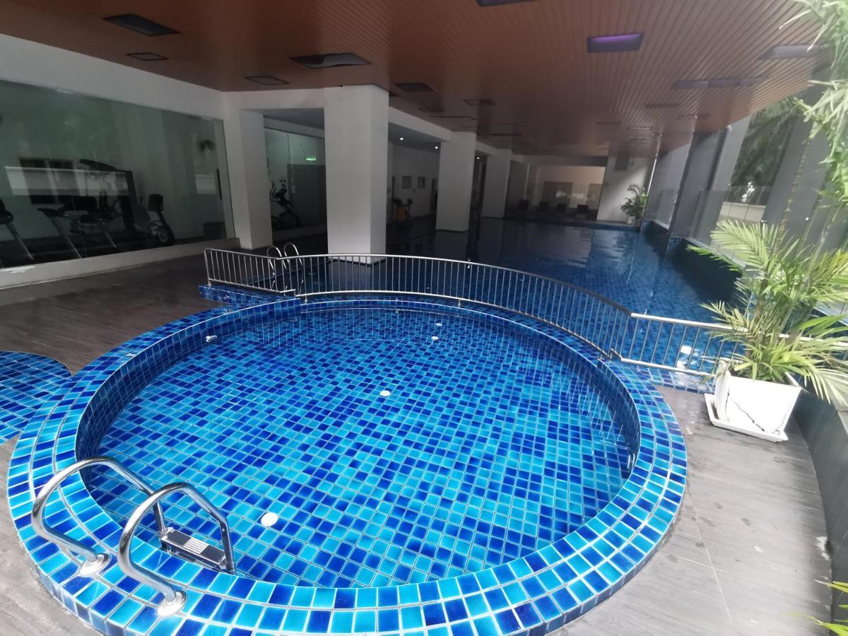 Coco Homestay 旅人の家@The Venus Sitiawan Perak Extérieur photo